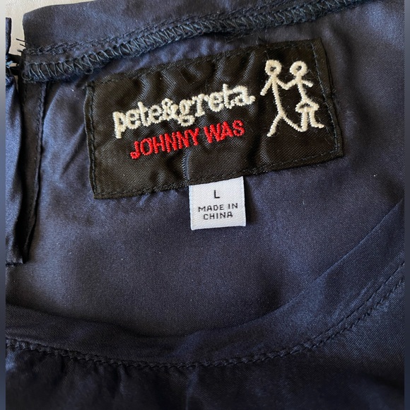 🆕Johnny Was Pete and Greta Silk Blouse - Picture 3 of 11